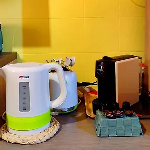 Komodo & Cinque Terre Apartment